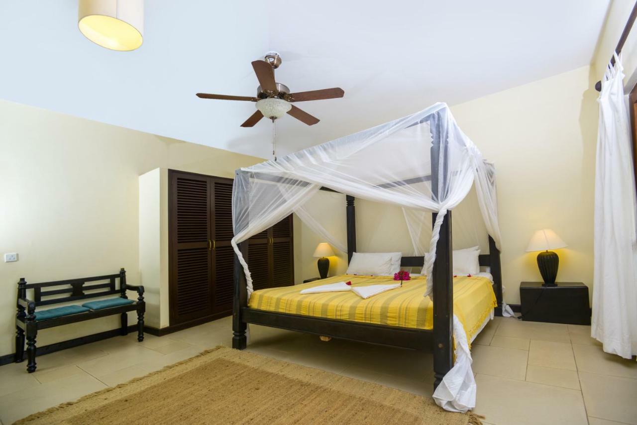 Blue Bay Cove Apartment Watamu Exterior photo